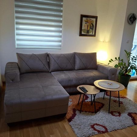 Beautifull Apartment Ni Esterno foto
