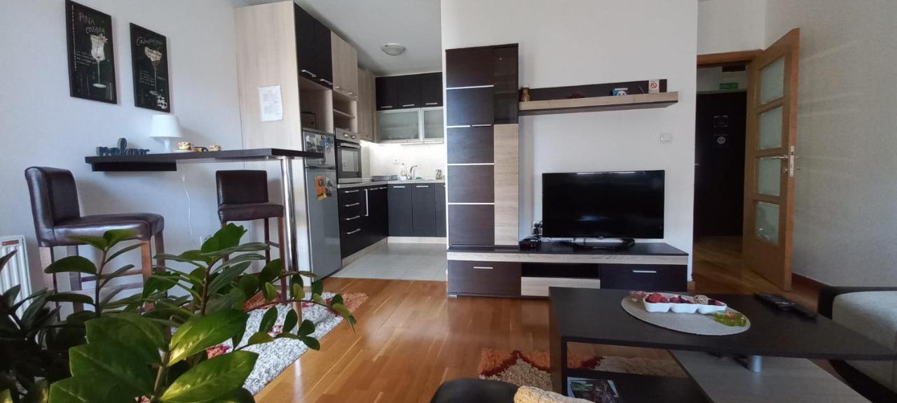 Beautifull Apartment Ni Esterno foto
