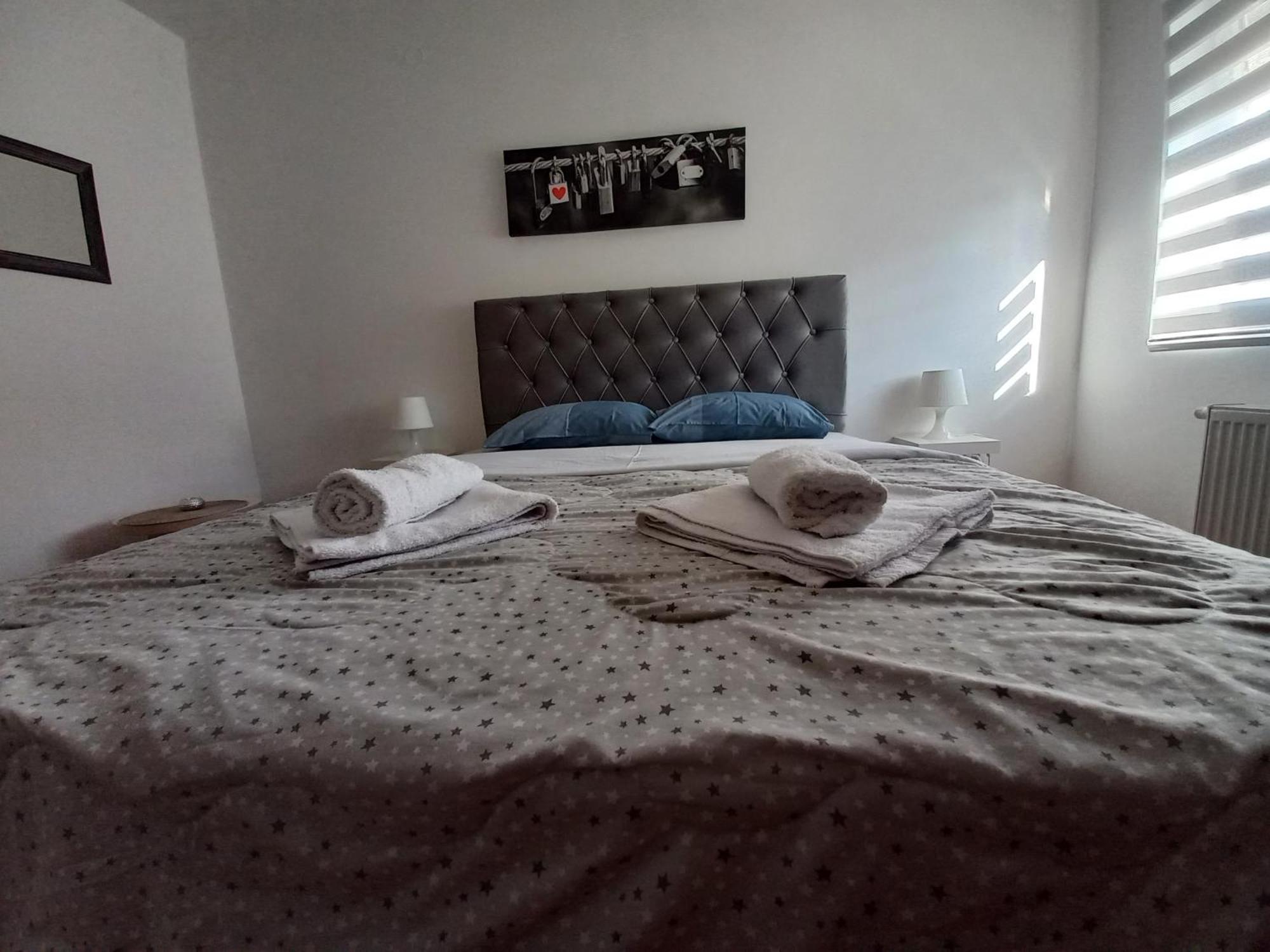 Beautifull Apartment Ni Esterno foto